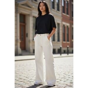 American Living Women's White Wide-Leg Flare Jeans Size 6 Y2K relaxed fit